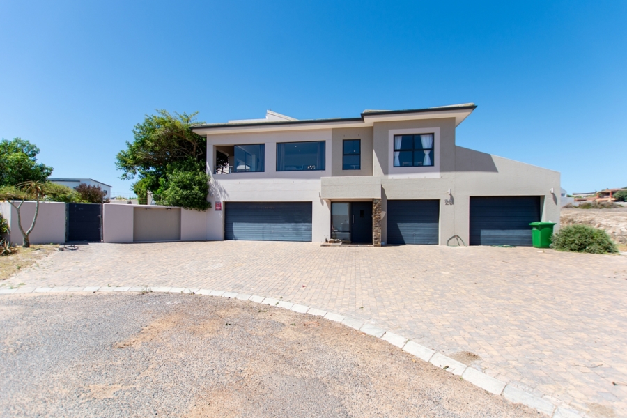 5 Bedroom Property for Sale in Myburgh Park Western Cape